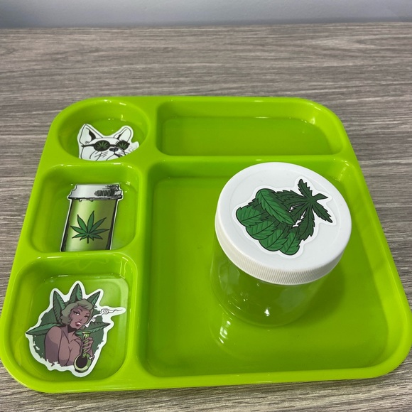 Tray & Container - Picture 2 of 5
